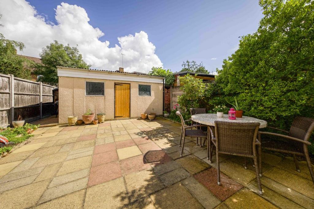 Rear garden and garage