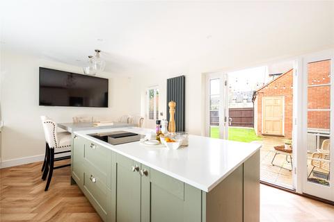 2 Bridge Walk, Deanshanger, Milton Keynes, MK19 6LD