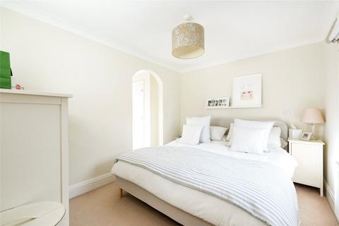 2 Bridge Walk, Deanshanger, Milton Keynes, MK19 6LD