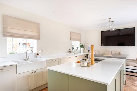 2 Bridge Walk, Deanshanger, Milton Keynes, MK19 6LD