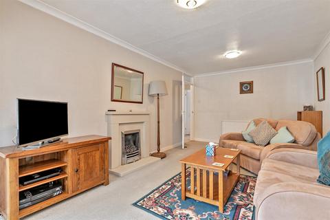 2 bedroom semi-detached bungalow for sale, Marshalswick, St. Albans