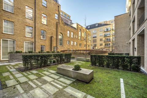 3 bedroom flat for sale, Bartholomew Close, London EC1A