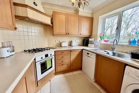 3 bedroom end of terrace house for sale, Birches Crest, Hatch Warren, Basingstoke