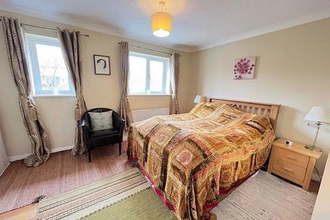 42 Birches Crest, Hatch Warren, Basingstoke, RG22 4RP