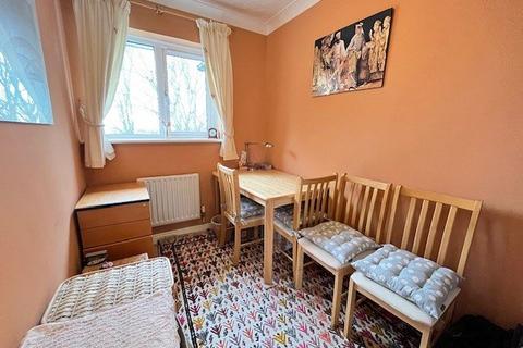 42 Birches Crest, Hatch Warren, Basingstoke, RG22 4RP