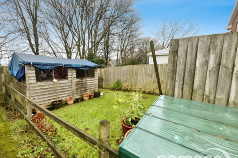 42 Birches Crest, Hatch Warren, Basingstoke, RG22 4RP