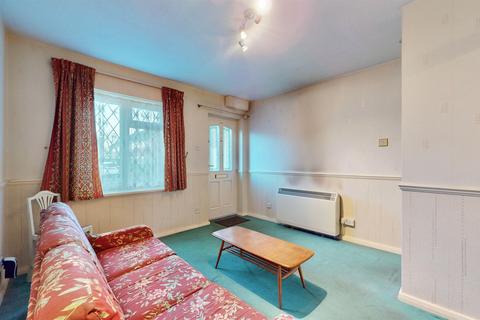 1 bedroom terraced house for sale, Salcombe Way, Hayes UB4