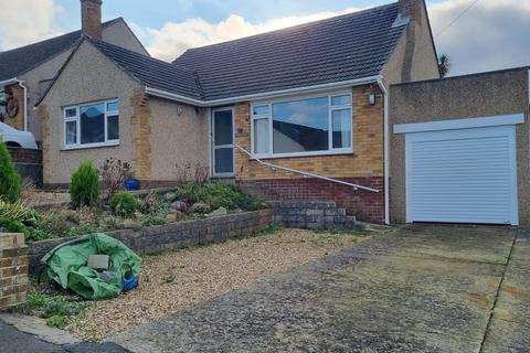 3 bedroom detached bungalow to rent, Heol Trefin, Fishguard