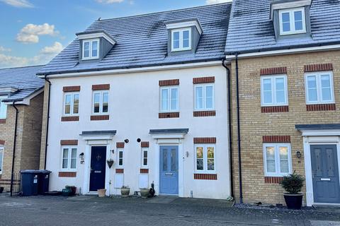 4 bedroom terraced house for sale, Lapwing Way, Soham