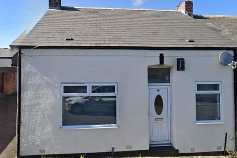 3 bedroom end of terrace house to rent, Lumley Street, Sunderland SR4