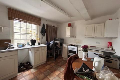 4 bedroom flat for sale, Kington,  Herefordshire,  HR5