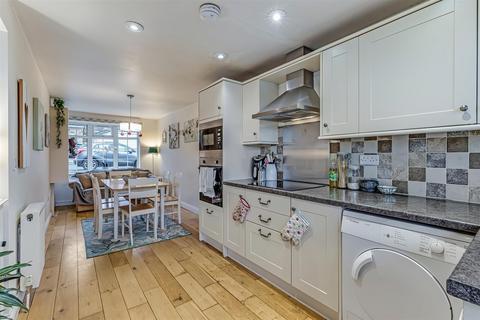 4 bedroom detached house for sale, St. Michaels Way, Addingham LS29