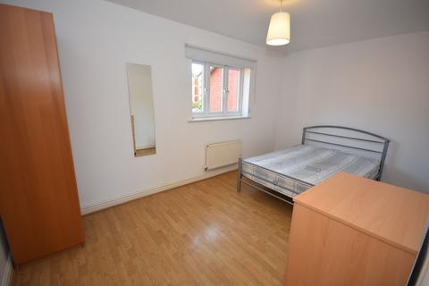 3 bedroom semi-detached house to rent, Reilly Street, Hulme, Manchester, M15 5NB