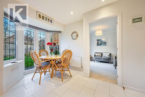 9 Nelson Walk, Epsom, KT19 7LR