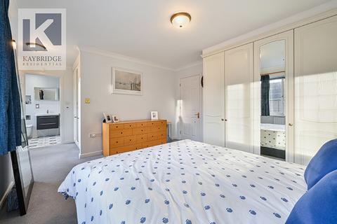 9 Nelson Walk, Epsom, KT19 7LR