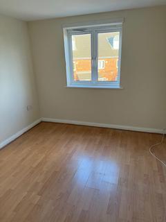 1 bedroom flat to rent, Teasel Crescent, London, SE28