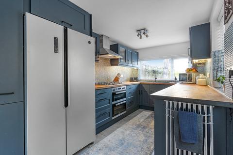 152 Wendover Road, Staines, TW18 3DQ