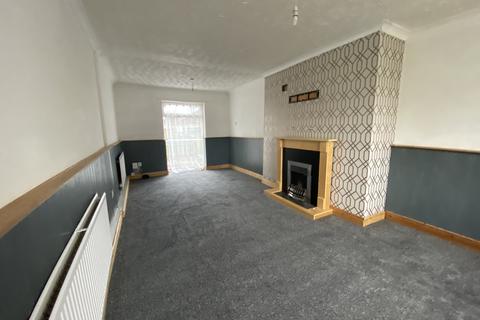 4 bedroom end of terrace house to rent, Palmcourt, Hull HU6