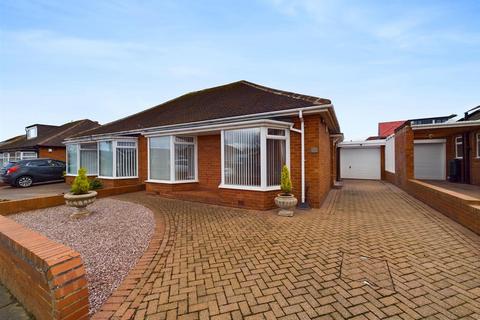 2 bedroom semi-detached bungalow to rent, Hastings Avenue, Whitley Bay