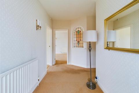 2 bedroom semi-detached bungalow to rent, Hastings Avenue, Whitley Bay