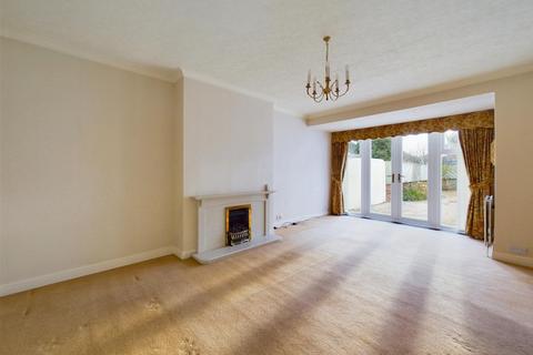 2 bedroom semi-detached bungalow to rent, Hastings Avenue, Whitley Bay