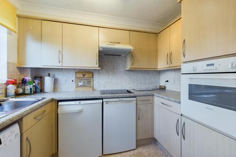 1 bedroom retirement property for sale, Havant Road, Portsmouth PO6