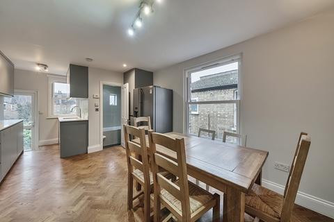 4 bedroom maisonette for sale, Murray Road, London