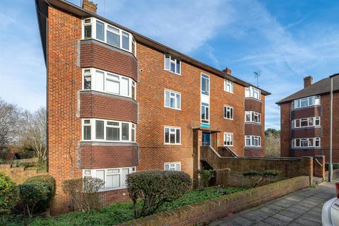 3 bedroom flat for sale, Bromley Road, Shortlands, Bromley, BR2