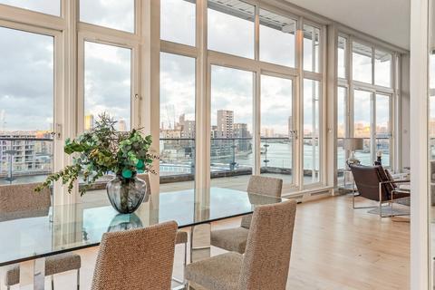 3 bedroom penthouse for sale, Smugglers Way, London