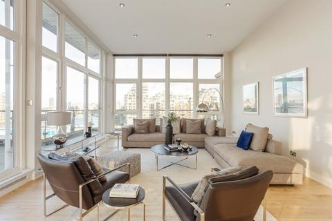 3 bedroom penthouse for sale, Smugglers Way, London