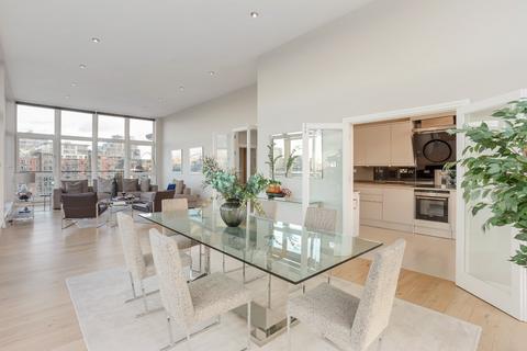 3 bedroom penthouse for sale, Smugglers Way, London