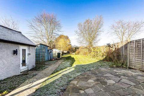 4 bedroom semi-detached bungalow for sale, Dixons Hill Close, Welham Green, AL9