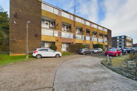 2 bedroom maisonette for sale, Winchester House, Aylesbury HP21