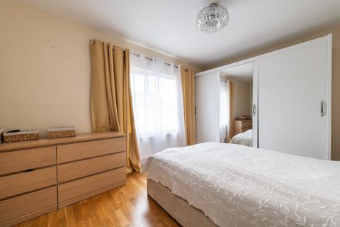 22 Gloucester Road, Gravesend, DA12 5JY