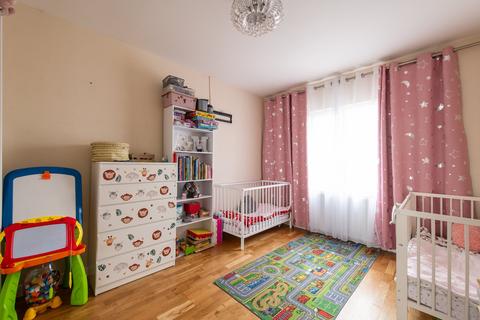 22 Gloucester Road, Gravesend, DA12 5JY