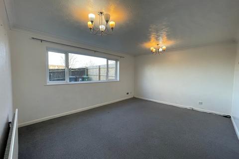 3 bedroom terraced house to rent, Stamford Walk, Corby, NN18