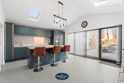 334 Beake Avenue, Radford, Coventry, CV6 2HJ