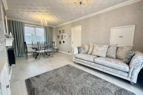 3 bedroom semi-detached house for sale, Birch Drive, Kippax, Leeds