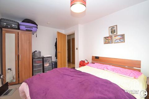 1 bedroom flat to rent, Ilford Hill, Icon Building, IG1