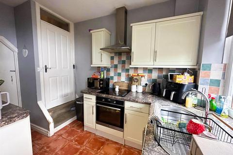 2 bedroom terraced house for sale, Aire View, Silsden,