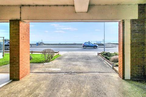 2 bedroom apartment for sale, Eastern Esplanade, Thorpe Bay