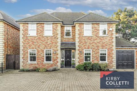 Cozens Lane West, Broxbourne