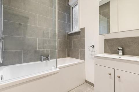 76 Burlington Lane, London, W4 2RR