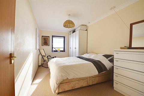 1 bedroom retirement property for sale, Marina, Bexhill-On-Sea