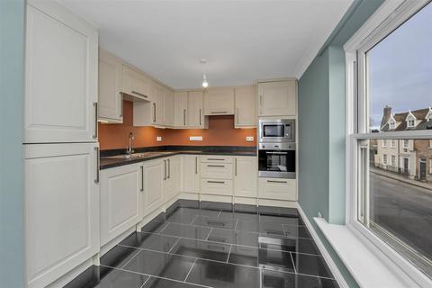 2 bedroom flat for sale, Southgate Street, Bury St. Edmunds