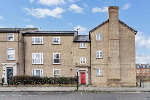 2 bedroom flat for sale, Southgate Street, Bury St. Edmunds