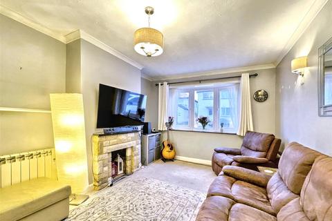 21 Chesterfield Road, Basingstoke, RG21 3BG