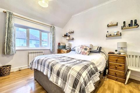 21 Chesterfield Road, Basingstoke, RG21 3BG