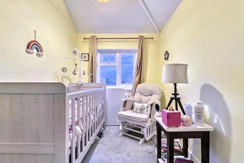21 Chesterfield Road, Basingstoke, RG21 3BG