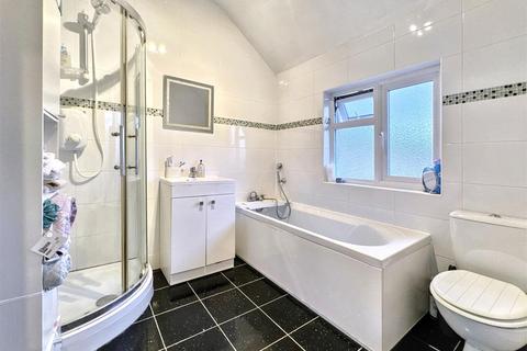 21 Chesterfield Road, Basingstoke, RG21 3BG